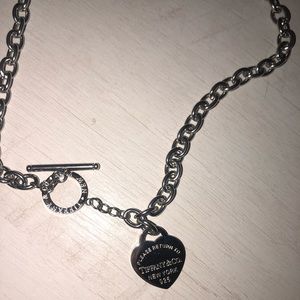 Boutique toggle necklace